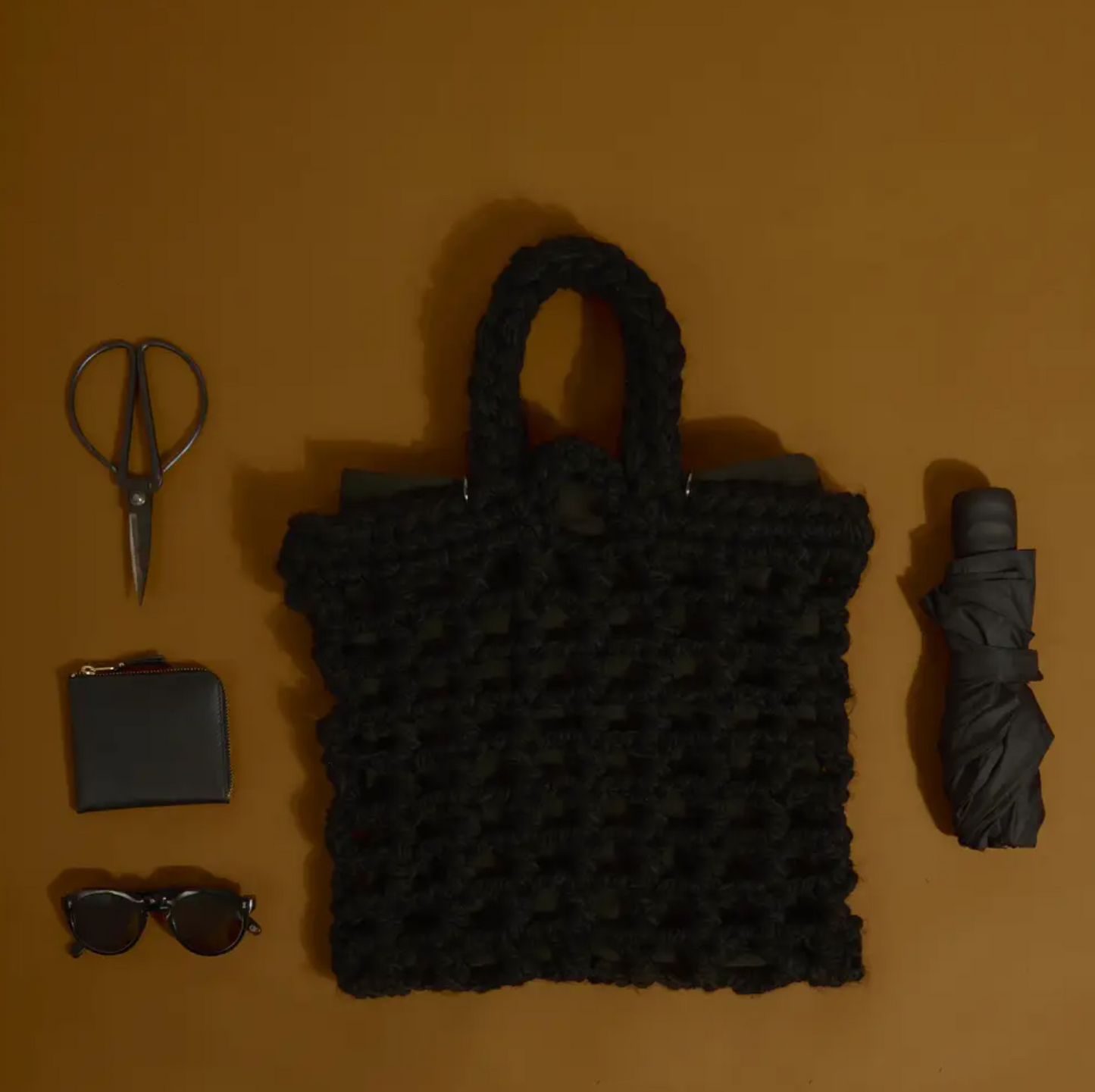 The Mama Made - Mama Tote Alpaca Wool -  Black